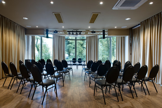 M Hotel - Different Hotels - photo 9