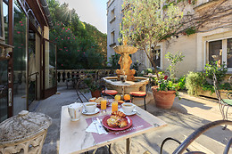 Hotel The Originals du Parc Cavaillon