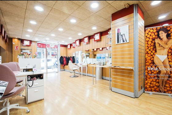 ESTRADA NAILS BEAUTY CENTER - photo 2