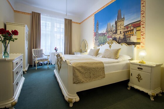 Hotel Taurus - photo 3