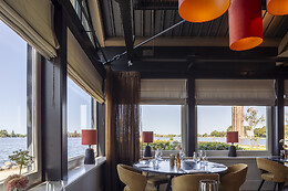 Restaurant On The Rock Aalsmeer
