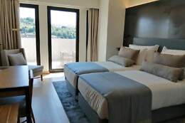 NEYA PORTO HOTEL****