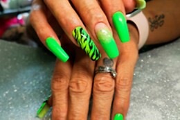Ally nails