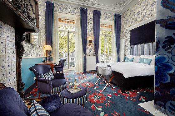 Carlton Ambassador Hotel - photo 3