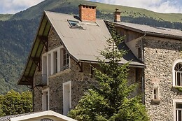 Camping Koawa Le Château De Rochetaillé