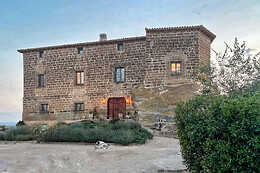 CASTILLO DE CORVINOS