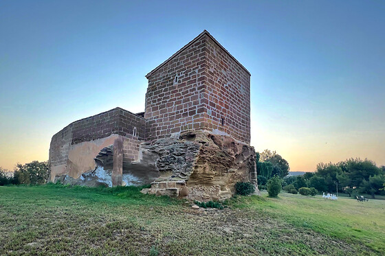 CASTILLO DE CORVINOS - photo 11