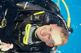 Abyss Underwater World Explorers