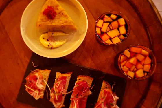 Pan y vino - photo 3