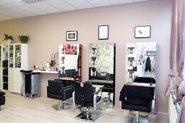 Alixis Hair & Beauty