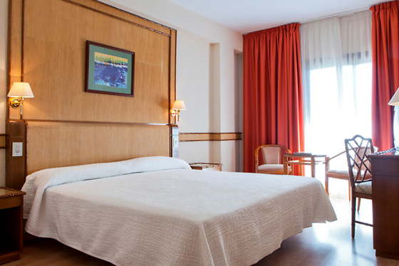 HOTEL INTUR ORANGE - photo 9