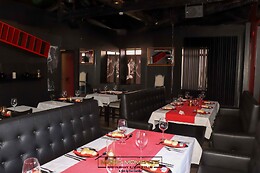 MAGIC MOMENTS RESTAURANT & DANCE CLUB