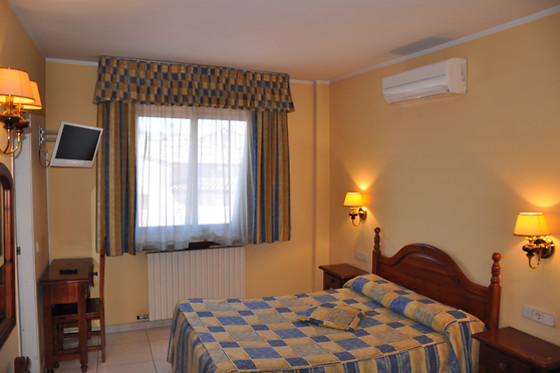 HOTEL BONCOMPTE - photo 1